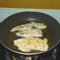 黃油香煎雞胸肉