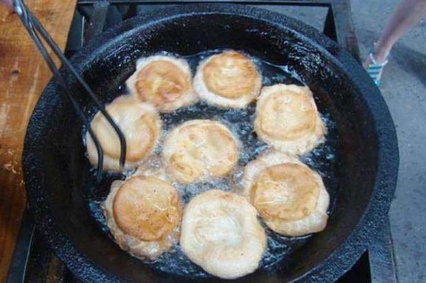 麵筋團 麵筋團