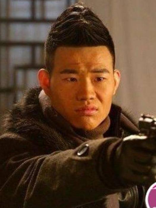 余文墨 余文墨
