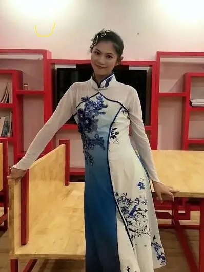 黃姍(青年陶藝家) 黃姍(青年陶藝家)