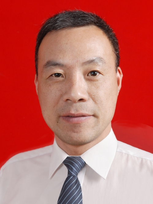 何義龍(浙江省台州市臨海市沿江鎮黨委委員、常務副鎮長) 何義龍(浙江省台州市臨海市沿江鎮黨委委員、常務副鎮長)