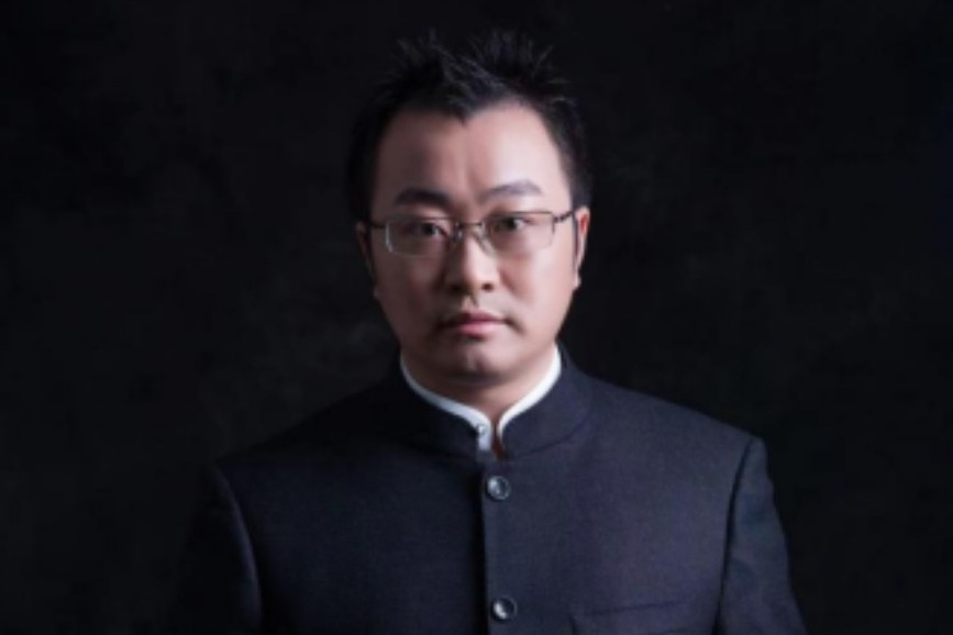 汪偉(雲掌財經諮詢有限公司董事長) 汪偉(雲掌財經諮詢有限公司董事長)