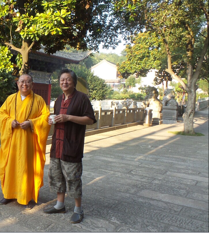 唐和與中國佛教協會副主席正慈大和尚合影