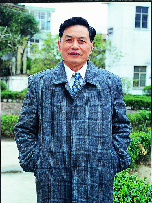 吳震西 吳震西