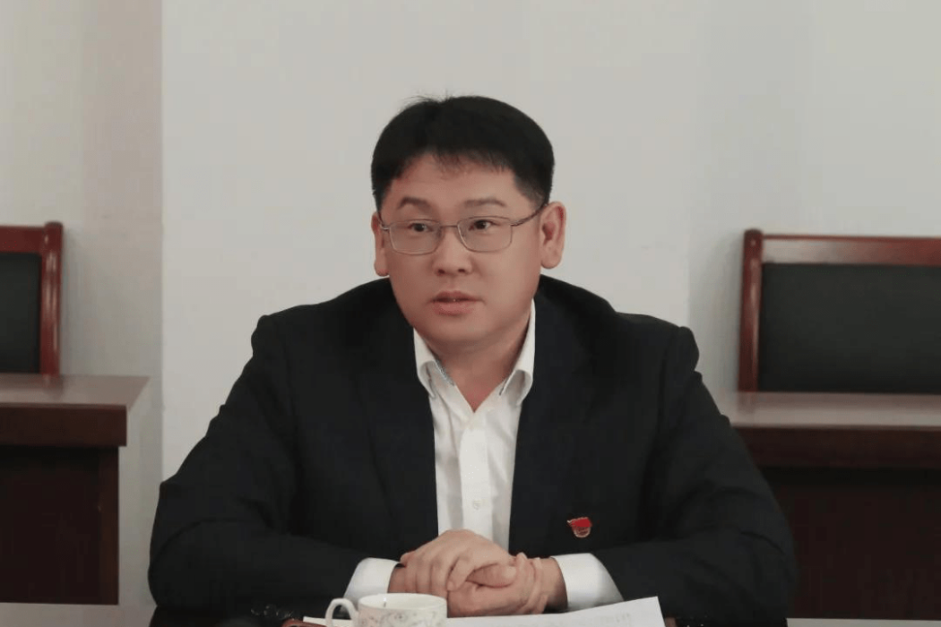 方偉(南京西部路橋集團有限公司助理工程師) 方偉(南京西部路橋集團有限公司助理工程師)