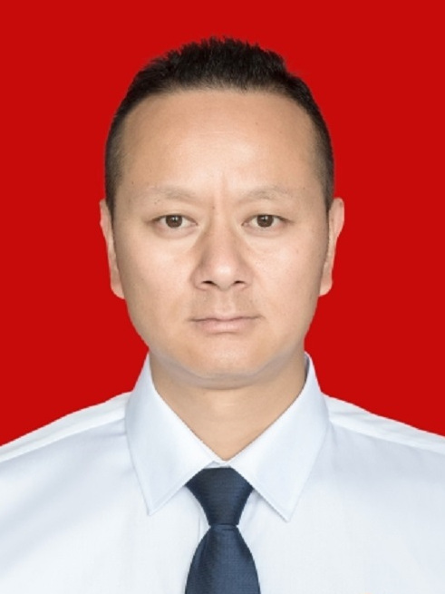何躍坤 何躍坤