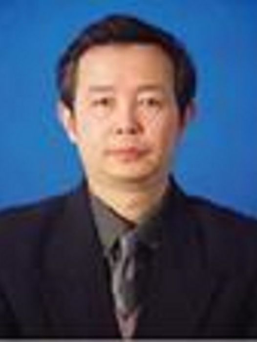 毛昕(中國工程圖學學會常務理事) 毛昕(中國工程圖學學會常務理事)