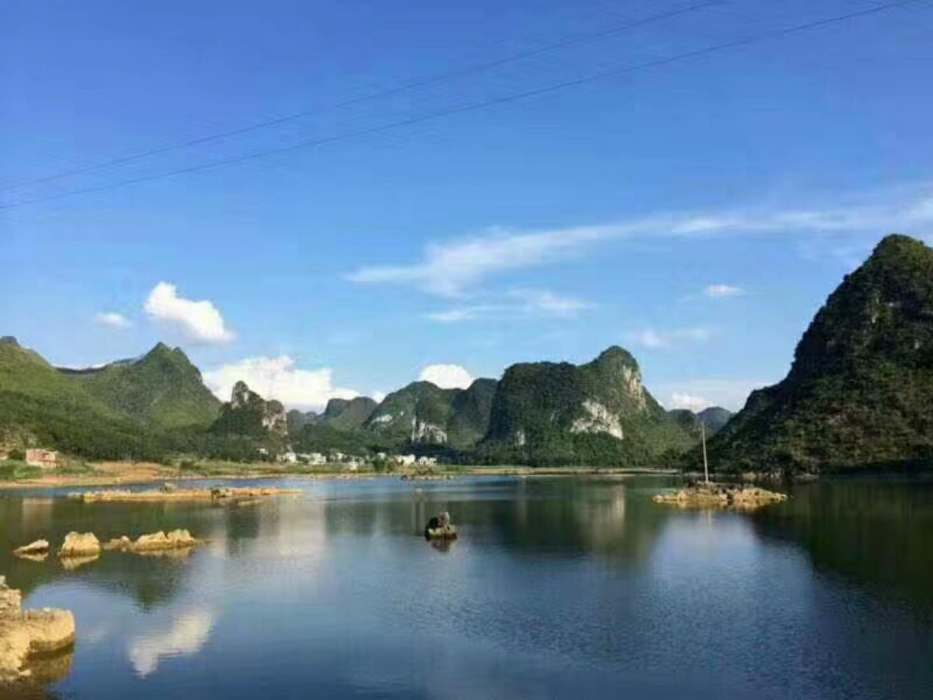 八達苗寨 八達苗寨