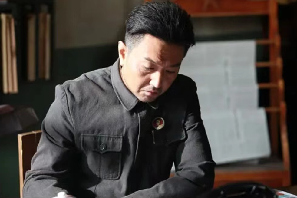王萬春(農村題材電視劇《老農民》中的角色) 王萬春(農村題材電視劇《老農民》中的角色)