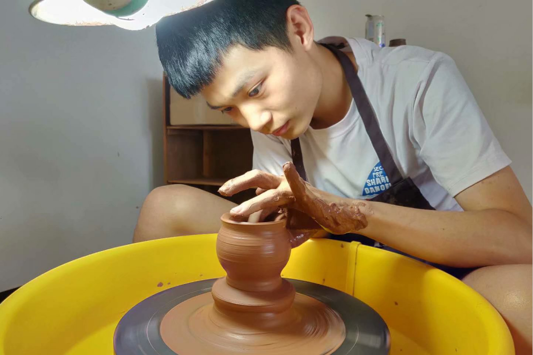 許展瑞(廣西省工藝美術師)