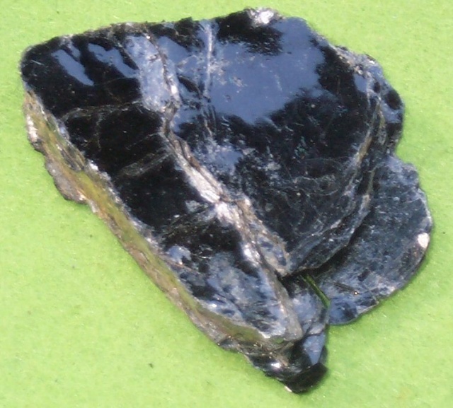 晶質鈾礦