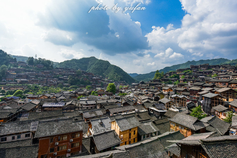 苗家山寨 苗家山寨