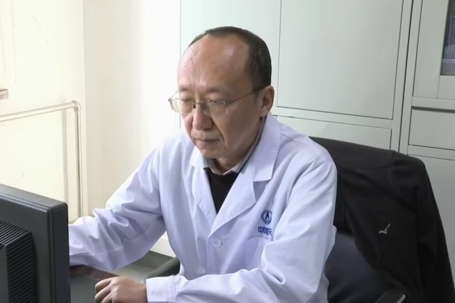 陳江(第十四屆全國政協委員,中國航天五院510所量子頻標事業部技術總監) 陳江(第十四屆全國政協委員,中國航天五院510所量子頻標事業部技術總監)