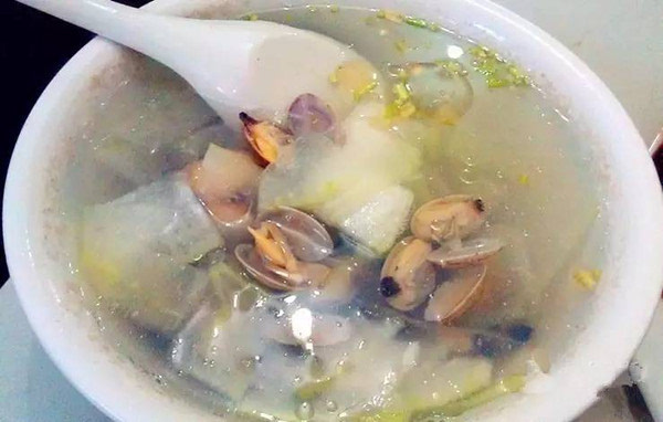 蛤蜊土雞冬瓜湯