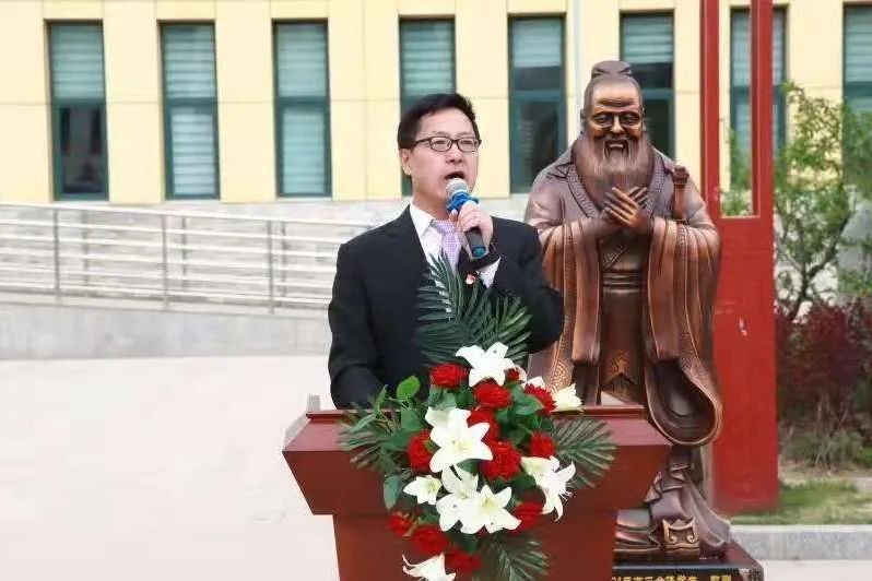 張建國(青海省三江源民族中學校長) 張建國(青海省三江源民族中學校長)