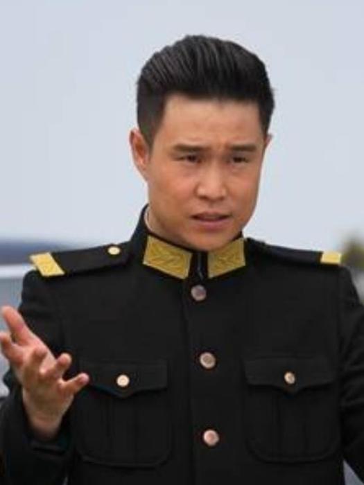 嚴洪森(《老兵》中的反派角色) 嚴洪森(《老兵》中的反派角色)