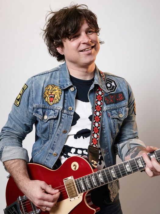 瑞恩·亞當斯(ryan adams) 瑞恩·亞當斯(ryan adams)