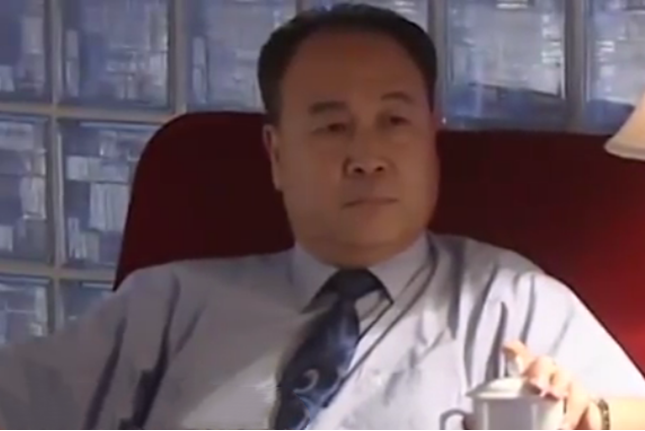 楚平(生活劇《幹部》中由修宗迪飾演的角色) 楚平(生活劇《幹部》中由修宗迪飾演的角色)