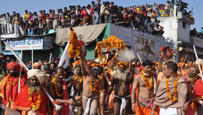 印度哈里瓦當日迎來了三年一度的“大壺節”