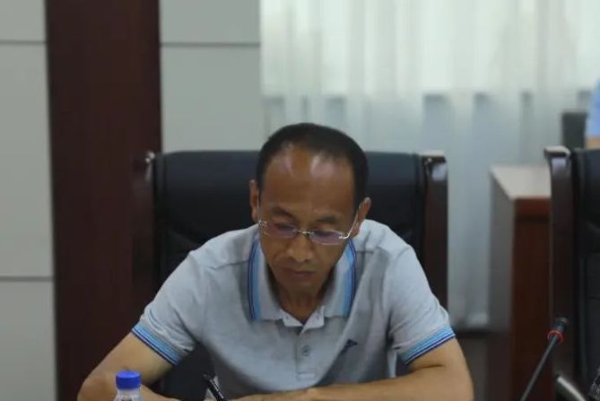 許洪波(北華大學黨委常委、紀委書記、監察專員) 許洪波(北華大學黨委常委、紀委書記、監察專員)