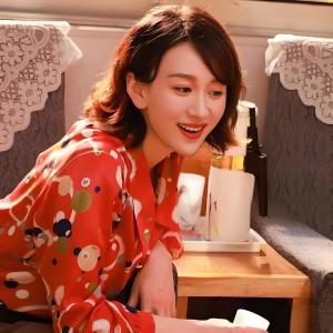 姜迎紫