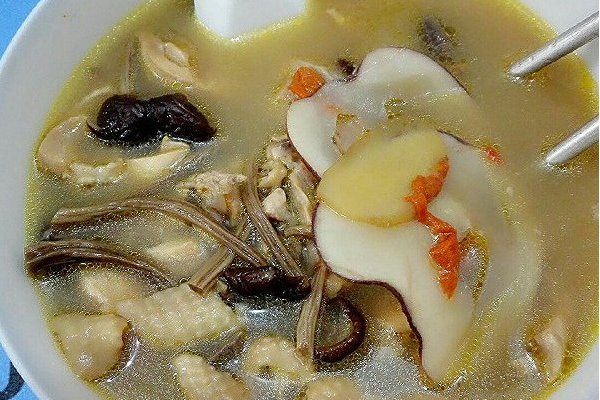 雙菇雞湯 雙菇雞湯