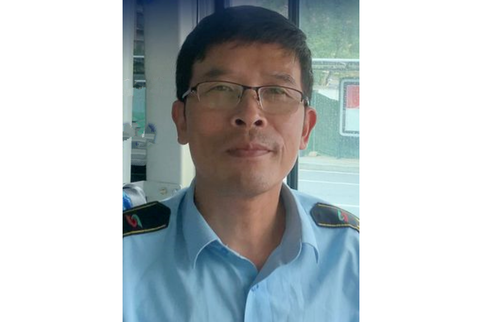 周耀華(江西省上饒市公共運輸集團有限公司職工) 周耀華(江西省上饒市公共運輸集團有限公司職工)