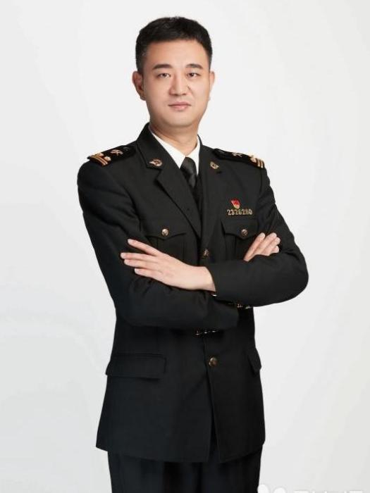 王軍(南京海關所屬蘇州工業園區海關一級主辦)