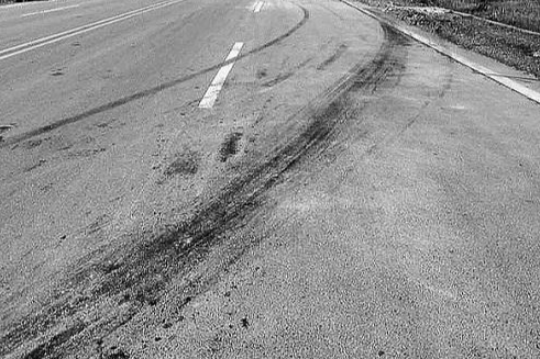 剎車痕跡 剎車痕跡