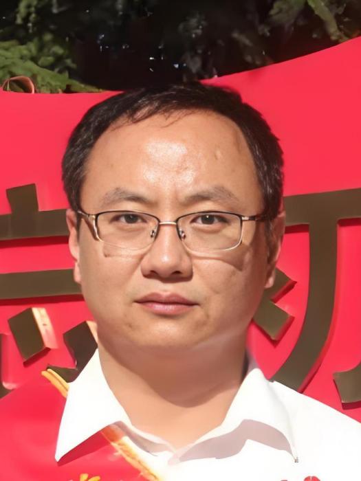 高飛(河南耿村煤礦機電一隊隊長)