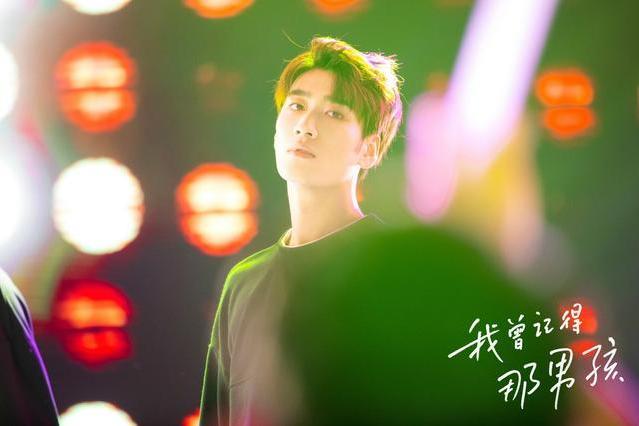 李宇翔(電視劇《我曾記得那男孩》人物) 李宇翔(電視劇《我曾記得那男孩》人物)
