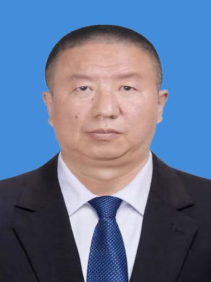 張德平(青海省海西蒙古族藏族自治州茫崖市委常委、政法委書記、三級調研員) 張德平(青海省海西蒙古族藏族自治州茫崖市委常委、政法委書記、三級調研員)