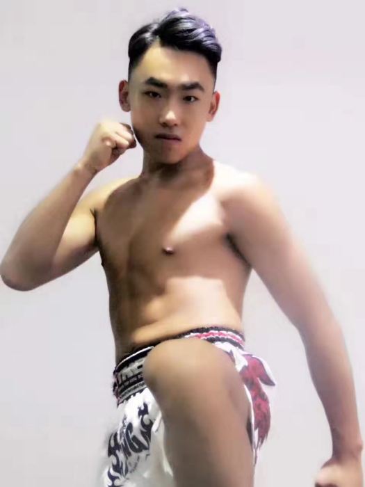 孫浩東(中國自由搏擊(KICKBOXING)運動員) 孫浩東(中國自由搏擊(KICKBOXING)運動員)