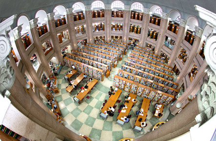 中央圖書館內部