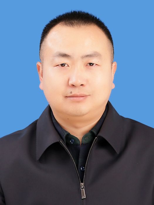 曹小聰(白銀市平川區委常委、組織部部長) 曹小聰(白銀市平川區委常委、組織部部長)