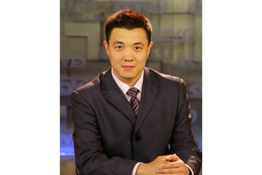 楊健(中央電視台體育頻道主持人) 楊健(中央電視台體育頻道主持人)