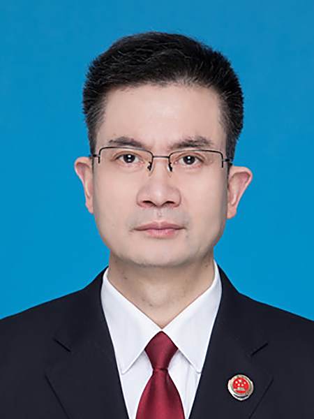 李小中(江蘇省常州市天寧區人民檢察院黨組副書記、副檢察長) 李小中(江蘇省常州市天寧區人民檢察院黨組副書記、副檢察長)