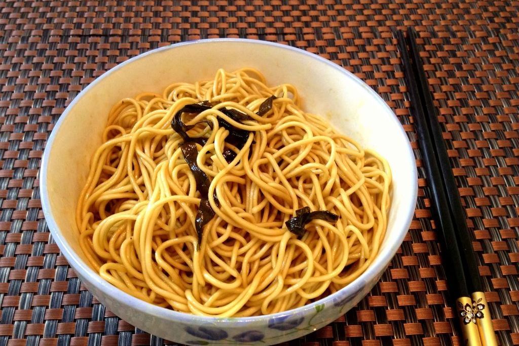 噴噴香拌麵