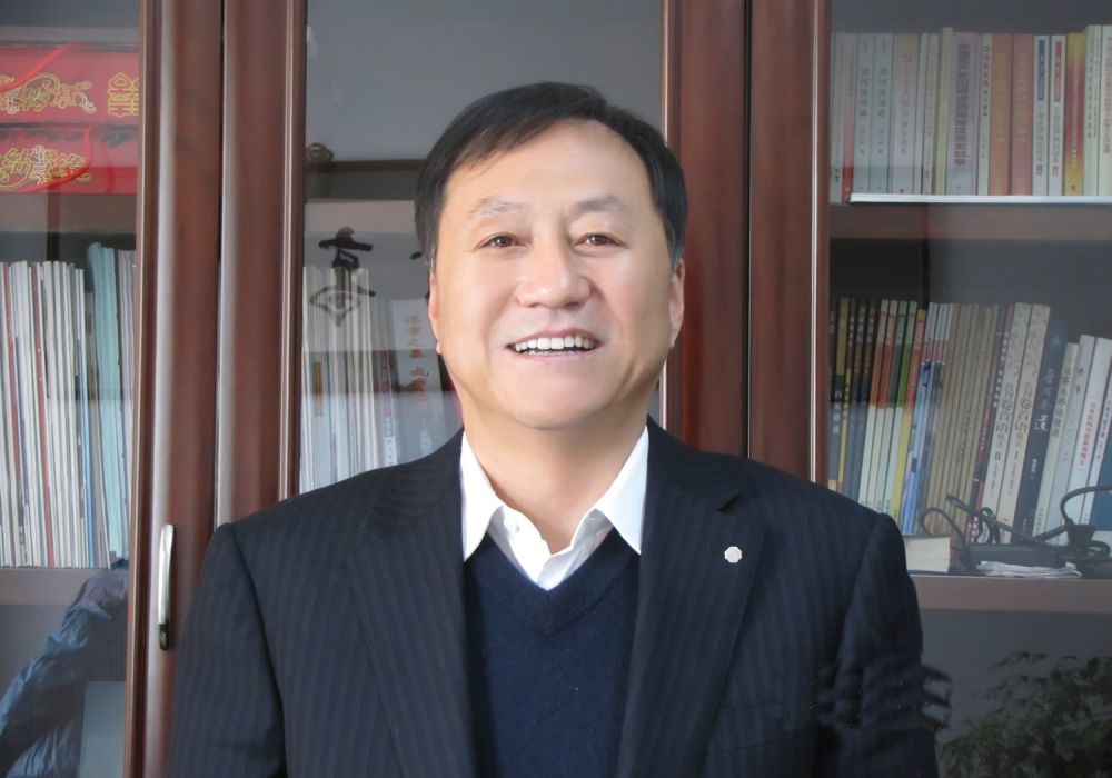 張永鋒(鹹陽師範學院數學與信息科學學院教授) 張永鋒(鹹陽師範學院數學與信息科學學院教授)