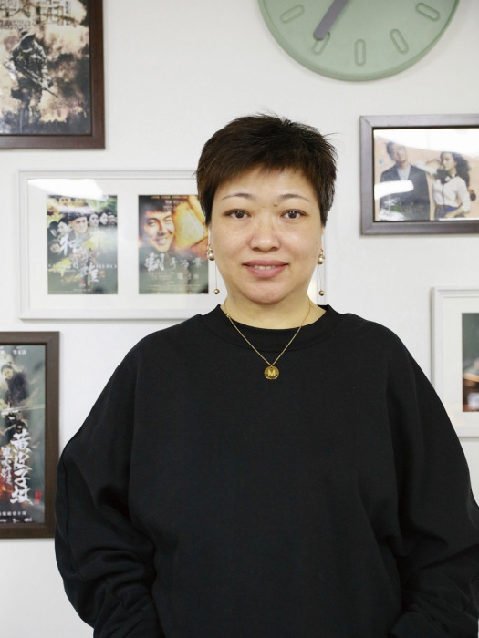 滿娜(影視服裝造型設計師) 滿娜(影視服裝造型設計師)