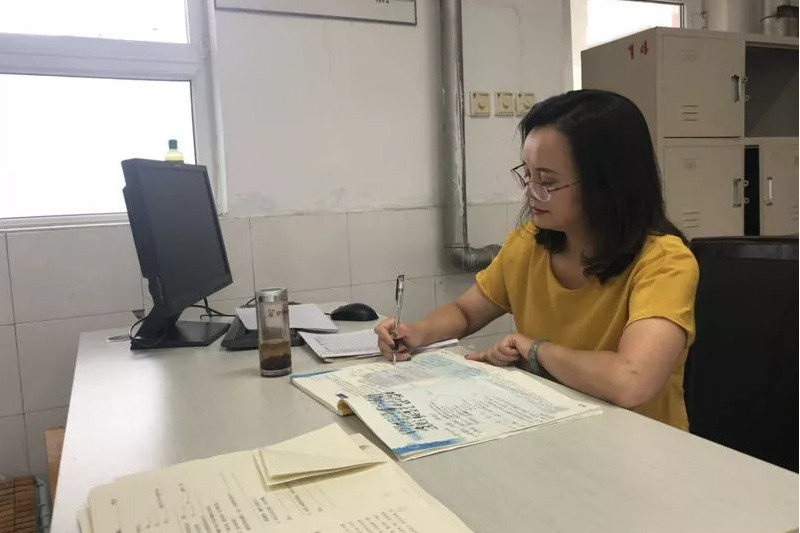 王宏(四川省崇州市崇慶中學教師)