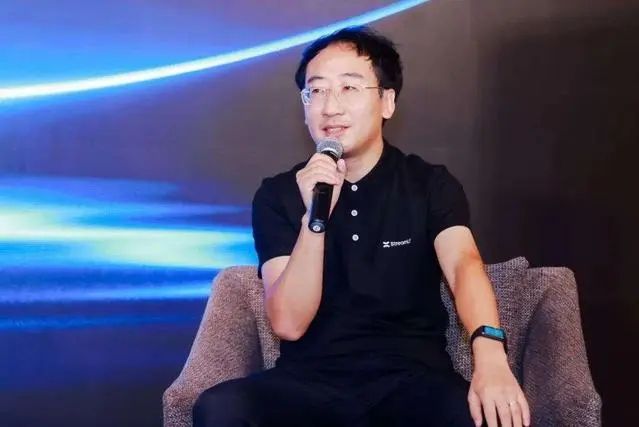 於冰(快手高級副總裁) 於冰(快手高級副總裁)