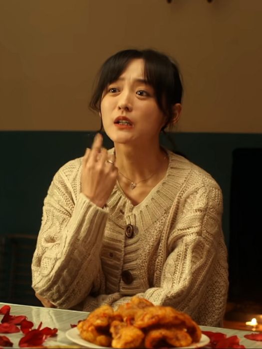依蘭(電影《依蘭愛情故事》中的角色) 依蘭(電影《依蘭愛情故事》中的角色)