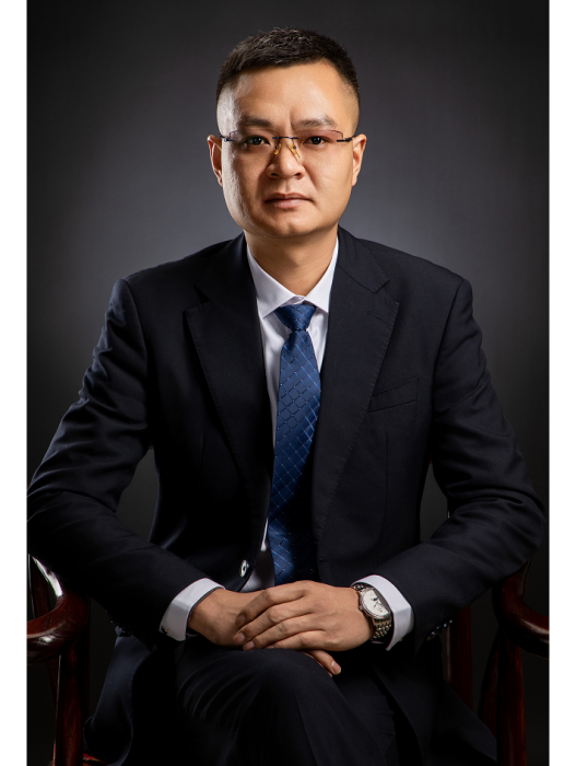 陳永江(貴州省仁懷市融泰酒業有限公司董事長) 陳永江(貴州省仁懷市融泰酒業有限公司董事長)