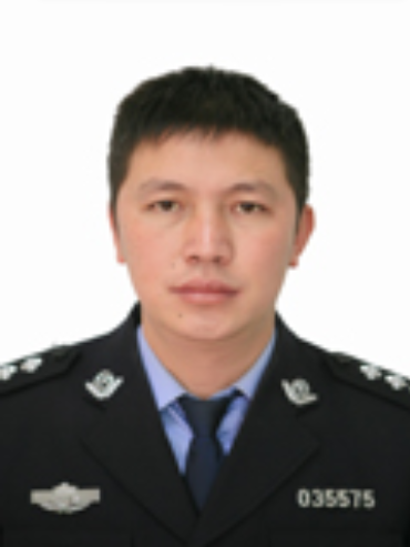 杜松(貴州省畢節市公安局七星關分局黨委委員、副局長)