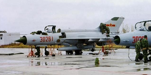殲-7C