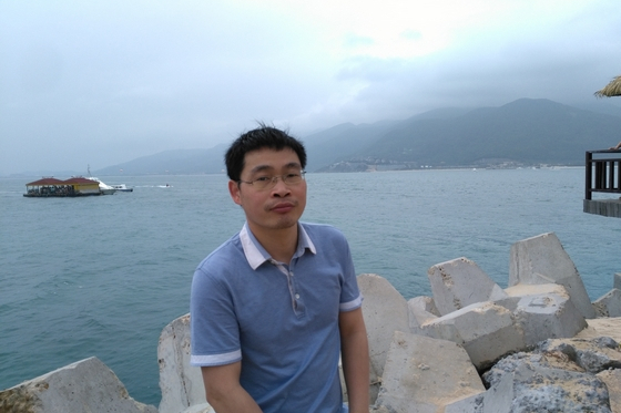 董創文 董創文