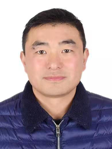 余翔(桂林市秀峰區商務和投資促進局局長) 余翔(桂林市秀峰區商務和投資促進局局長)
