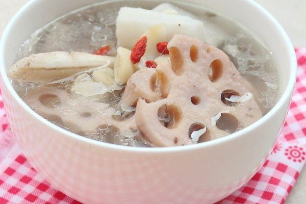 赤芍蓮藕湯 赤芍蓮藕湯