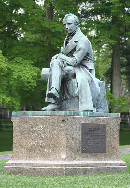 詹姆斯·庫柏紀念雕像